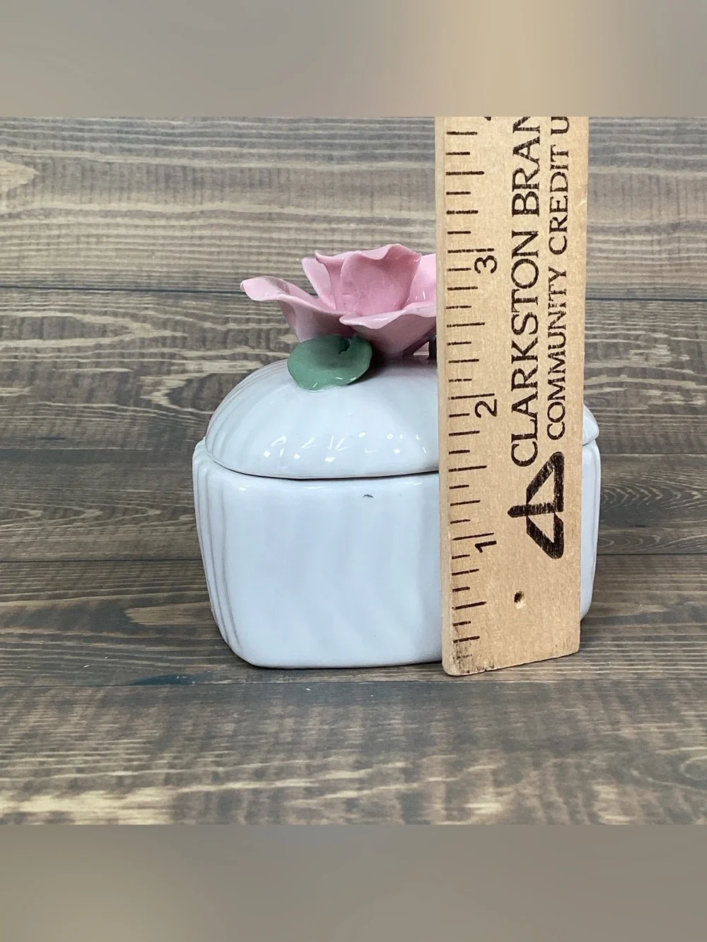Ceramic Porcelain Heart Shaped Trinket Box With Rose Flower 3.25